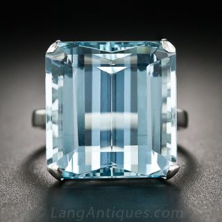 Aquamarine 18 Karat White Gold Ring