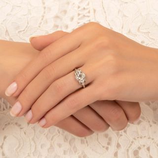 Art Deco 1.01 Carat Diamond Engagement Ring - GIA H VS2