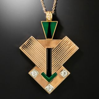 Art Deco 18K Chalcedony, Onyx and Diamond Arrow Pendant - 3