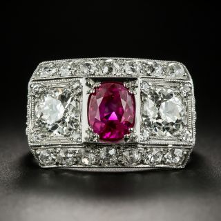 Art Deco No-Heat Ruby and Diamond Three-Stone Ring - 4