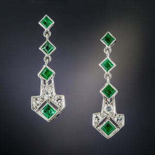 Art Deco Platinum Diamond  Calibre Emerald Dangle Earrings - 2