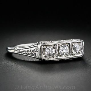 Art Deco Three Diamond Ring