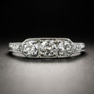 Art Deco Three-Stone Diamond Platinum Ring - 2