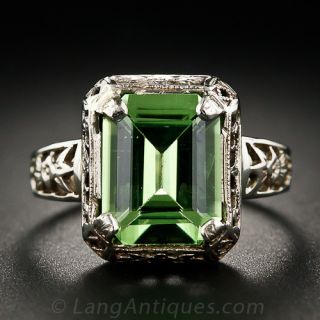 Art Deco White Gold and Peridot Filigree Ring