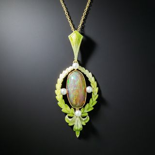 Art Nouveau Fire Opal and Pearl Enameled Wreath Pendant - 3