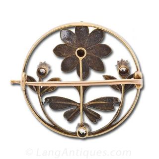 Art Nouveau Floral Motif Pin