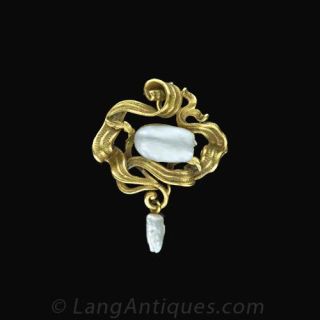 Art Nouveau Pearl Pendant Main View