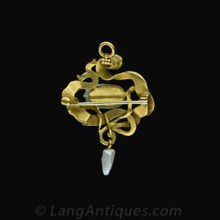 Art Nouveau Freshwater Pearl Pendant