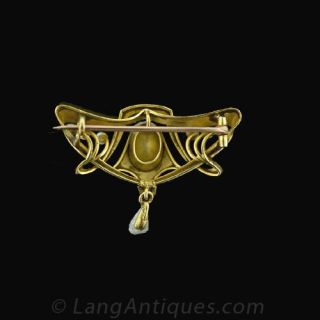Art Nouveau Garnet and Pearl Brooch