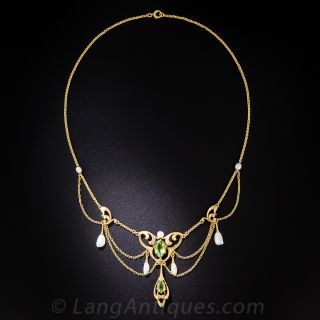 Art Nouveau Peridot and Freshwater Pearl Swag Necklace