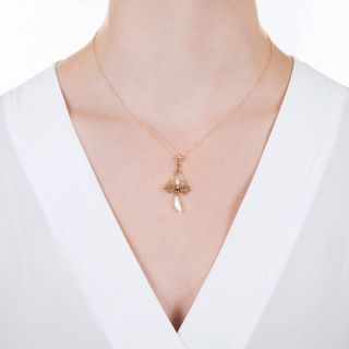 Arts and Crafts Pearl Necklace