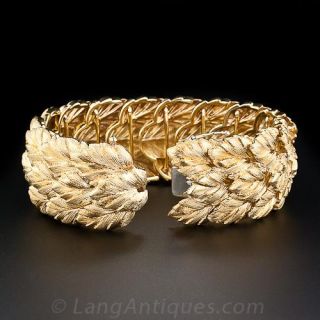 Buccellati-esque Leaf Motif Gold Bracelet