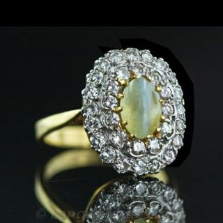 Chysoberyl Cats Eye and Diamond Ring Main View