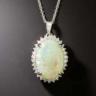 Classic 7.78 Carat Opal and Diamond Halo Necklace - 3