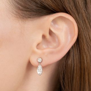 Contemporary 2.21 Carat Total Diamond Drop Earrings - GIA E VS1/VS2
