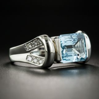 Contemporary 2.85 Carat Aquamarine and Diamond Ring