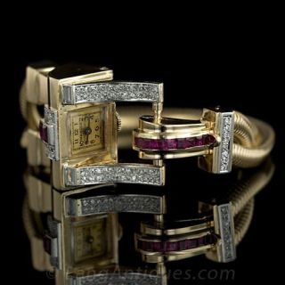 Dramatic Retro Ladies Watch