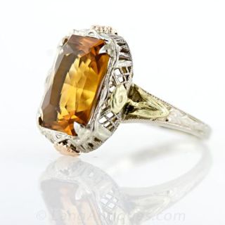 Early 20th Century Citrine Three-Color Gold Filigree Ring