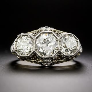 Early Art Deco 2.64 Carat Total Weight Three-Stone Diamond Ring - GIA  - 1