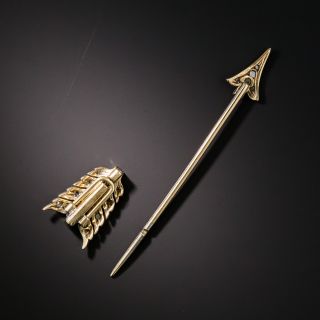 Edwardian Diamond and Emerald Arrow Jabot Pin
