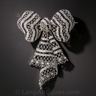 Edwardian Platinum, Diamond and Onyx Bow Knot Brooch - 2