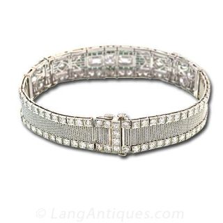 Elegant Art Deco Diamond and Emerald Bracelet