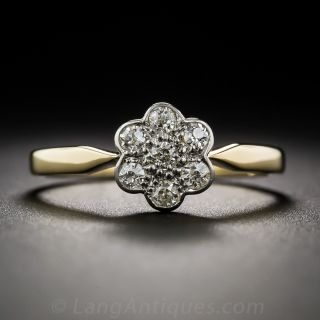 English 18K Diamond Flower Ring
