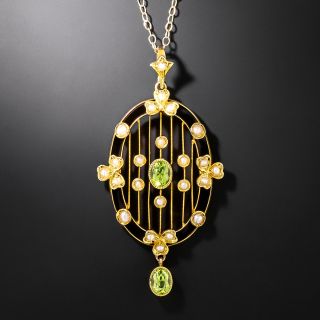 English Edwardian Peridot And Seed Pearl Lavalière  - 2