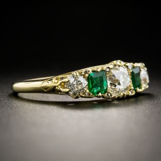 English Victorian Diamond and Emerald Five-Stone Ring