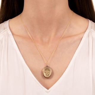 English Victorian Engraved Locket