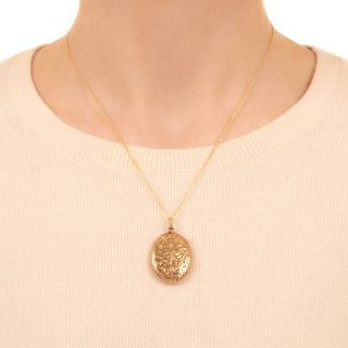 English Victorian Engraved Oval Locket