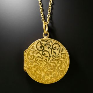 Victorian Engraved Pendant Locket - 2