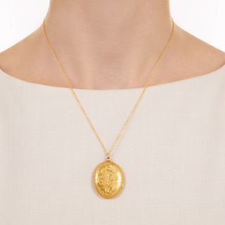 English Victorian Floral Engraved Locket