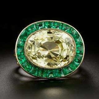 Estate 11.00 Carat No-Heat Yellow Sapphire and Emerald 18K Ring - GIA - 3