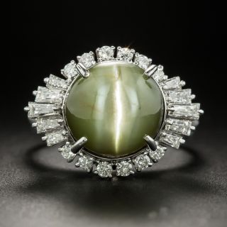 Estate 8.43 Carat Cat's-Eye Chrysoberyl Cabochon and Diamond Ring - 2