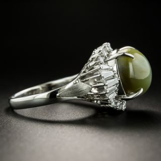 Estate 8.43 Carat Cat's-Eye Chrysoberyl Cabochon and Diamond Ring