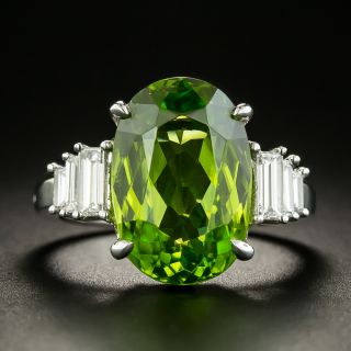 Estate 9.00 Carat Peridot and Baguette Diamond Ring - 2