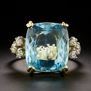 Estate Aquamarine  and Diamond Ring by Joailliere Fred - 2