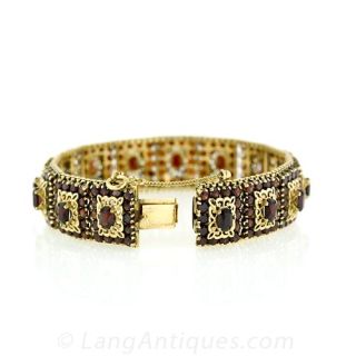 Estate Gold and Garnet Link Bracelet