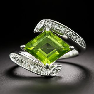 Estate Lozenge-Shaped Peridot and Diamond Bypass Ring - 3