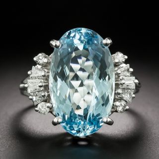 Estate Oval 5.66 Carat Aquamarine and Diamond Ring - 3
