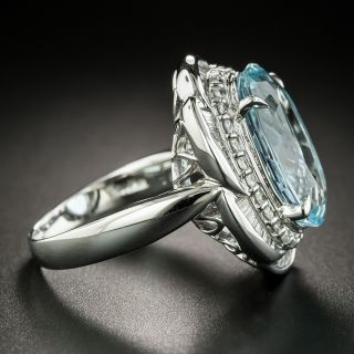Estate Oval 6.64 Carat Aquamarine and Diamond Cocktail Ring