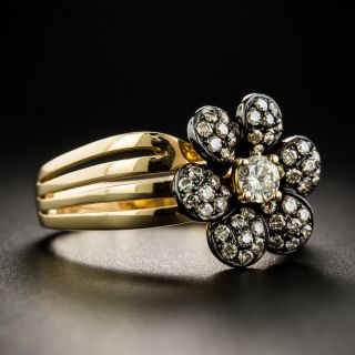 Estate 18K Diamond Flower Ring