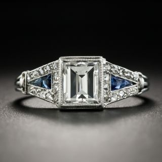 French Art Deco 1.09 Ct. Rectangular Step-Cut  Diamond and Calibre Sapphire Ring - GIA FVS2 - 1
