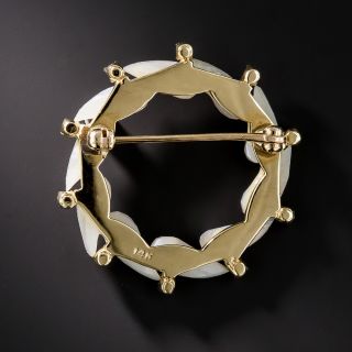Freshwater 'Wing' Pearl Circle Brooch
