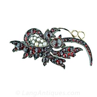 Garnet   Natural Pearl Brooch Main View