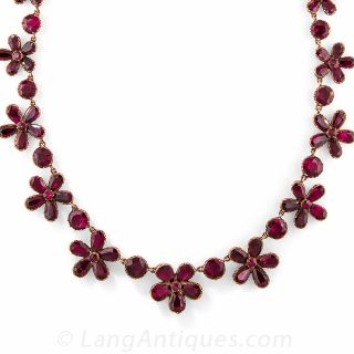 Georgian Garnet Flower Necklace, c. 1850 in 9ct. Gold