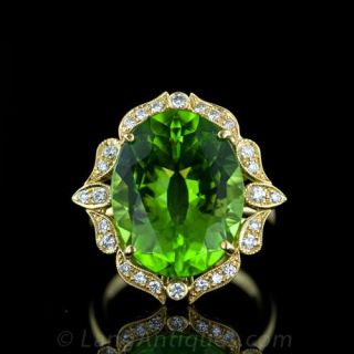 Gorgeous Peridot and Diamond Ring Main View