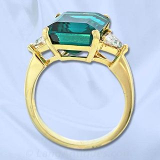 Green Tourmaline and Diamond Ring