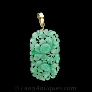 'Gumps' Carved Jade Pendant